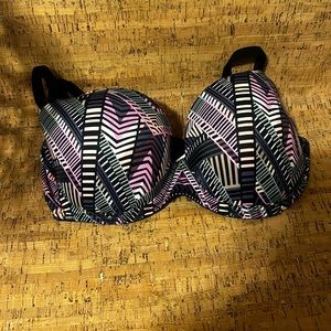 Victoria's Secret's PINK Wear Everywhere Lightly Lined Bra